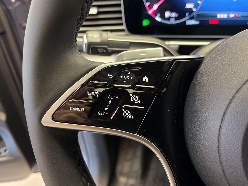 new 2026 Mercedes-Benz GLE 450 car, priced at $81,190