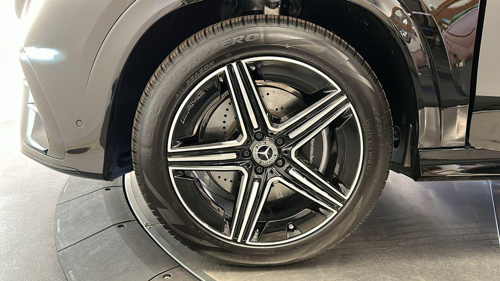 new 2025 Mercedes-Benz GLE 580 car, priced at $96,595