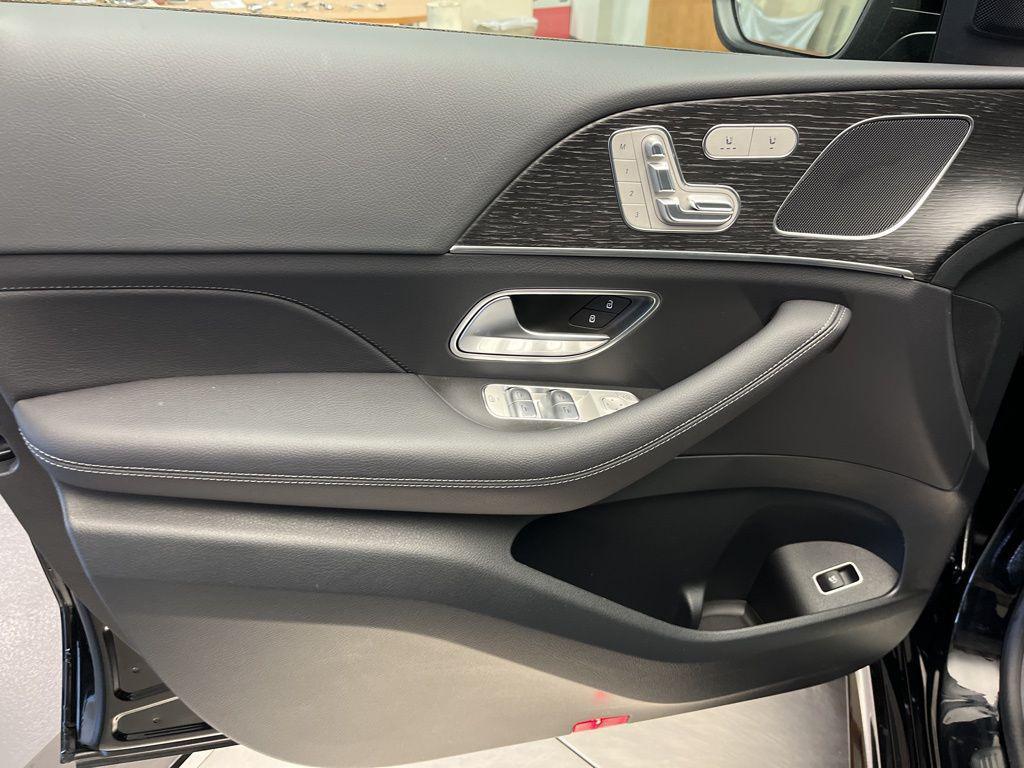 new 2026 Mercedes-Benz GLE 450 car, priced at $75,510