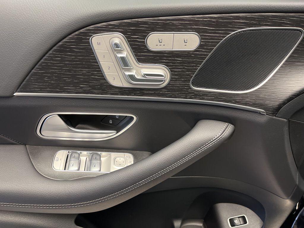 new 2026 Mercedes-Benz GLE 450 car, priced at $75,510