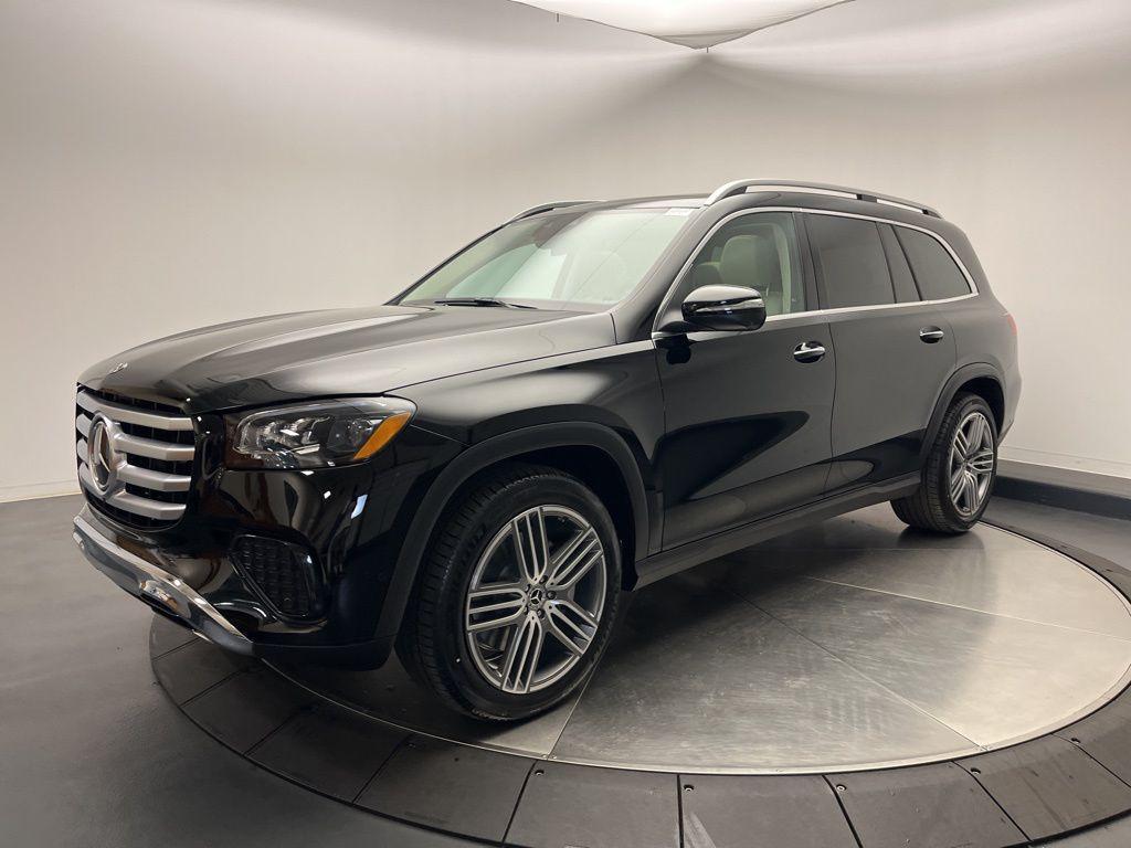 new 2026 Mercedes-Benz GLS 450 car, priced at $91,945
