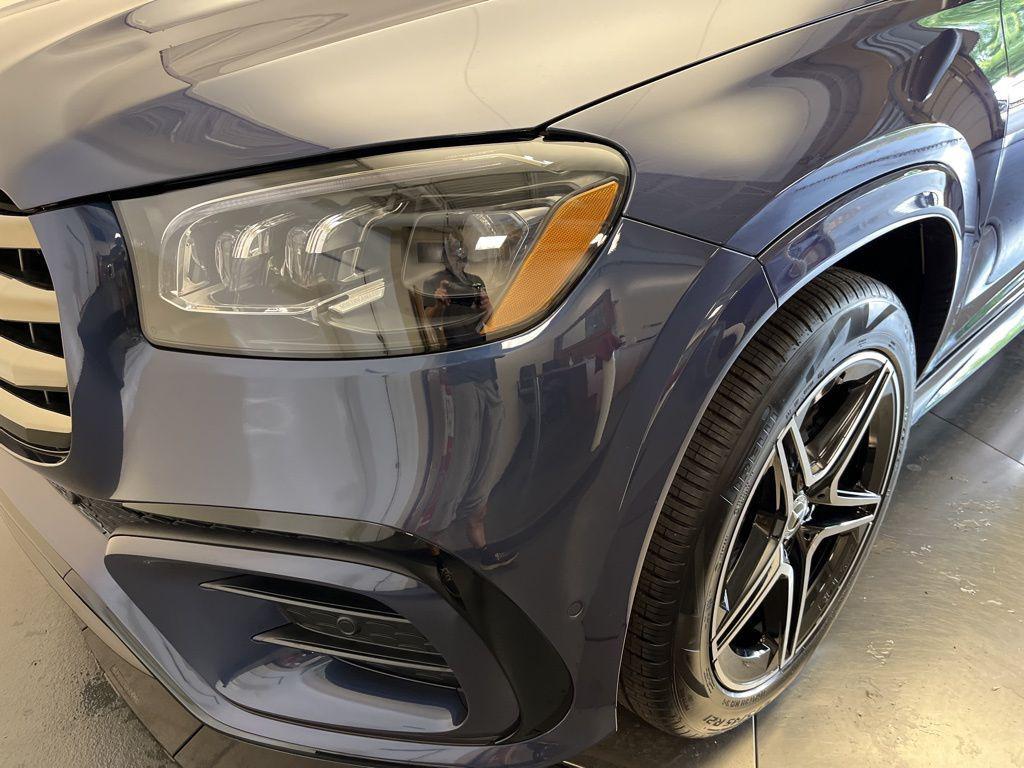 new 2026 Mercedes-Benz GLS 450 car, priced at $98,070