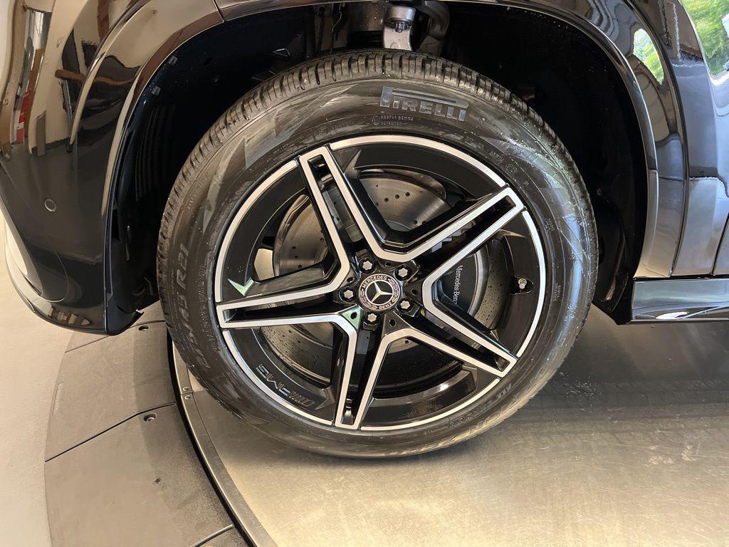 new 2026 Mercedes-Benz GLS 450 car, priced at $97,215