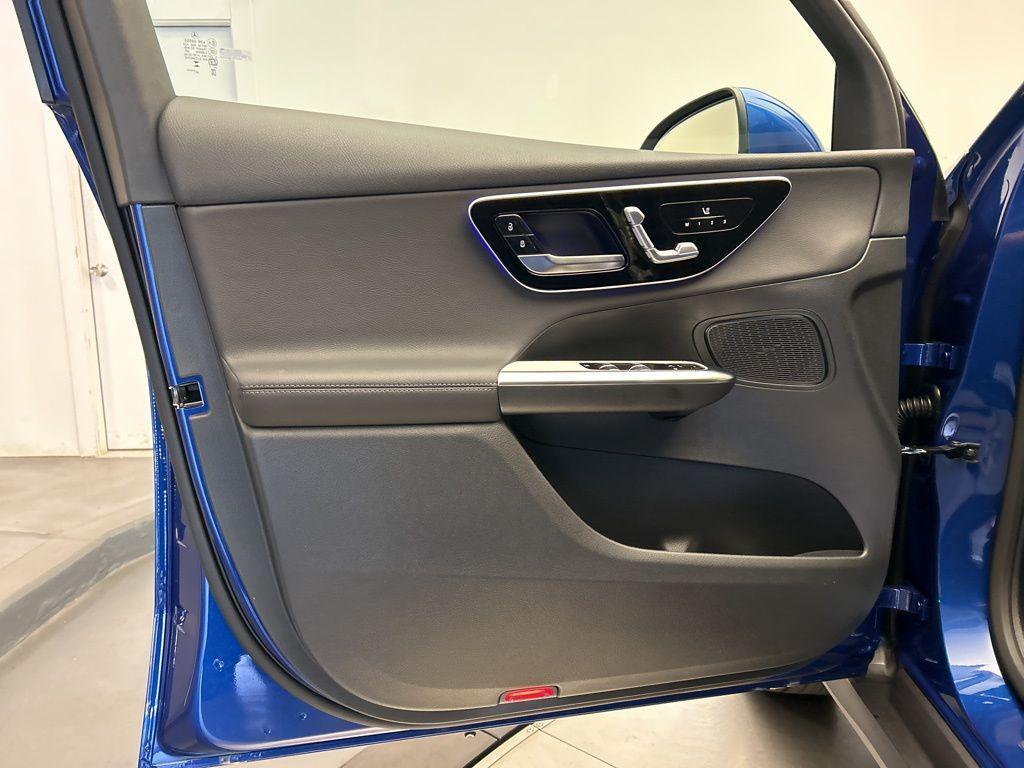 new 2026 Mercedes-Benz GLC 300 car, priced at $55,335