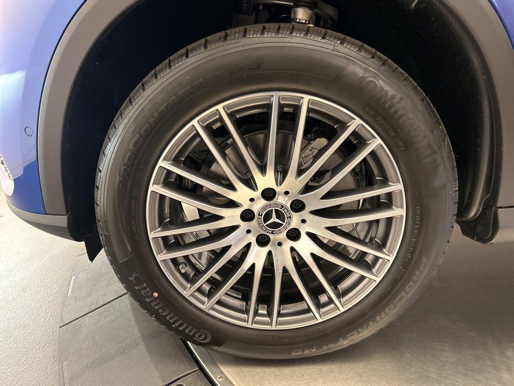 new 2026 Mercedes-Benz GLC 300 car, priced at $55,335