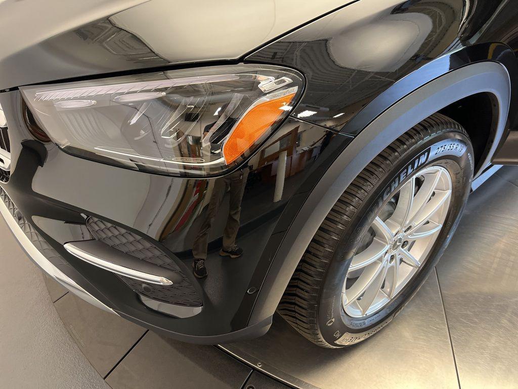 new 2026 Mercedes-Benz GLE 350 car, priced at $68,000