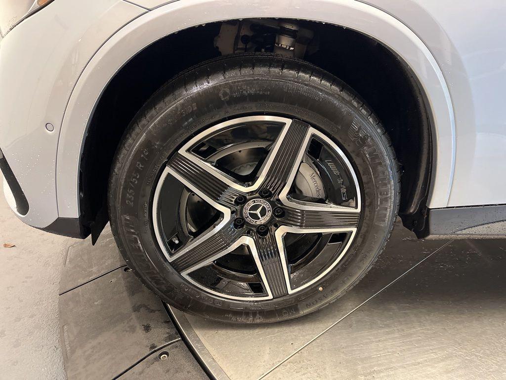 new 2026 Mercedes-Benz GLC 300 car, priced at $57,485