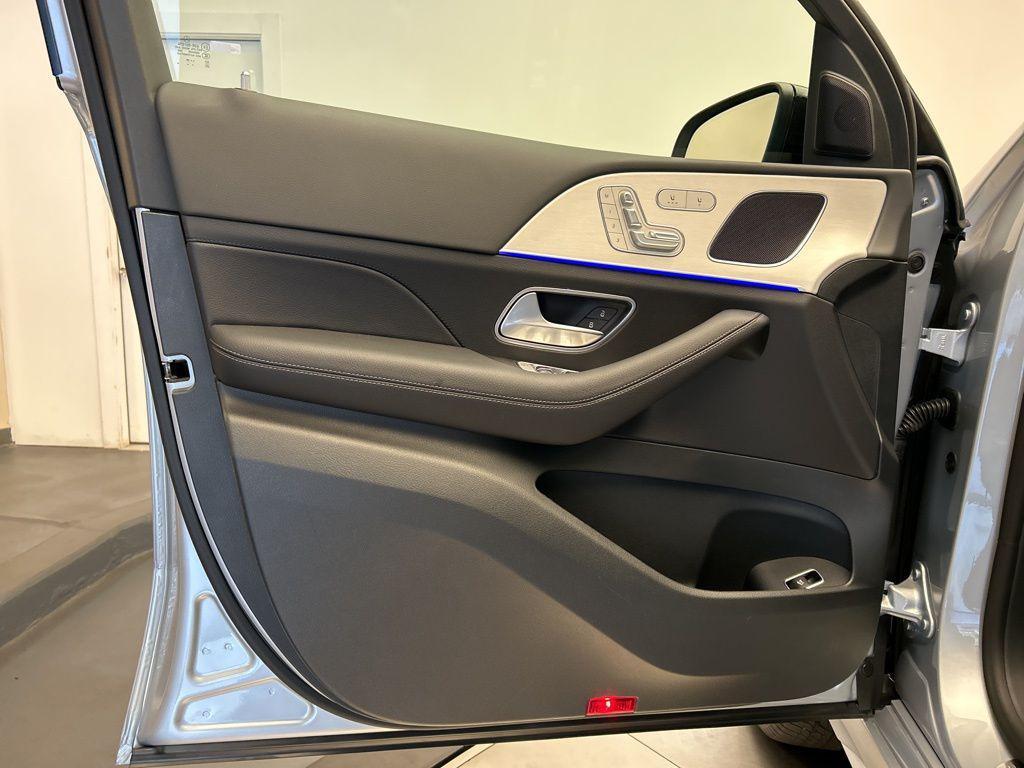 new 2026 Mercedes-Benz GLE 450 car, priced at $79,740