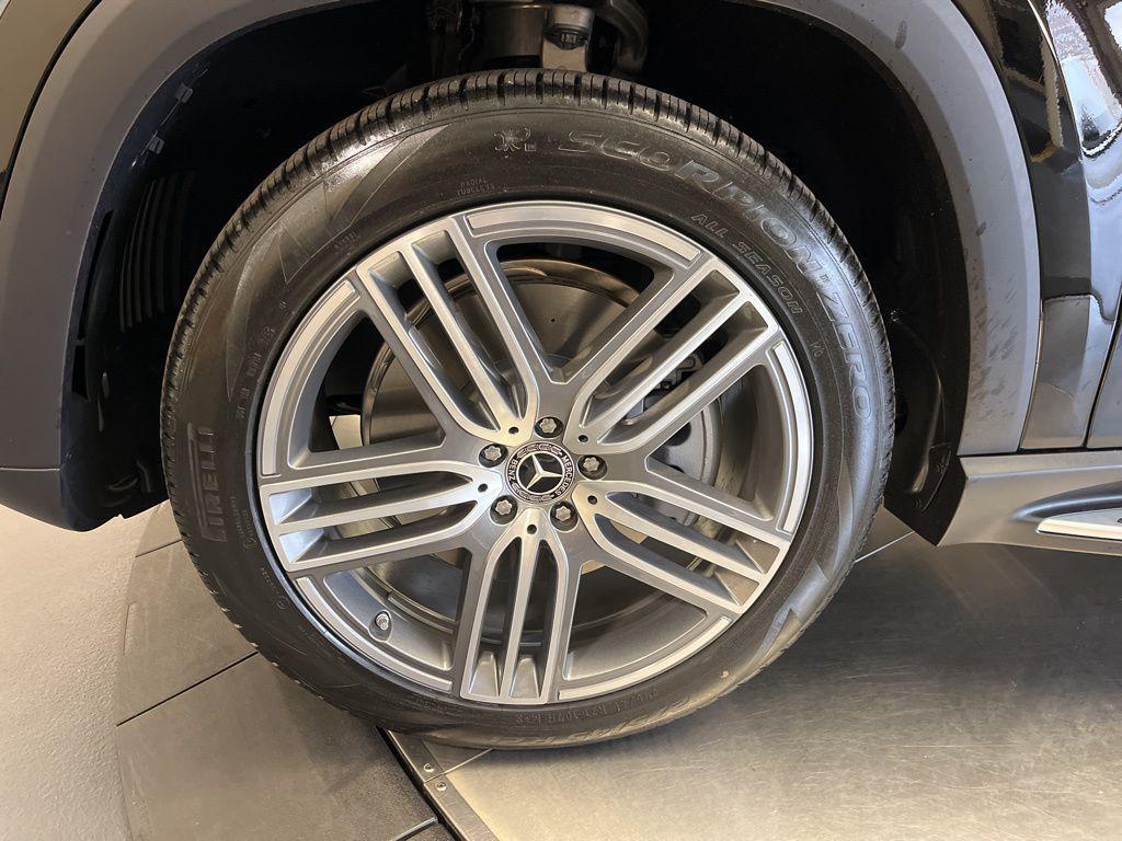 new 2026 Mercedes-Benz GLS 450 car, priced at $93,845