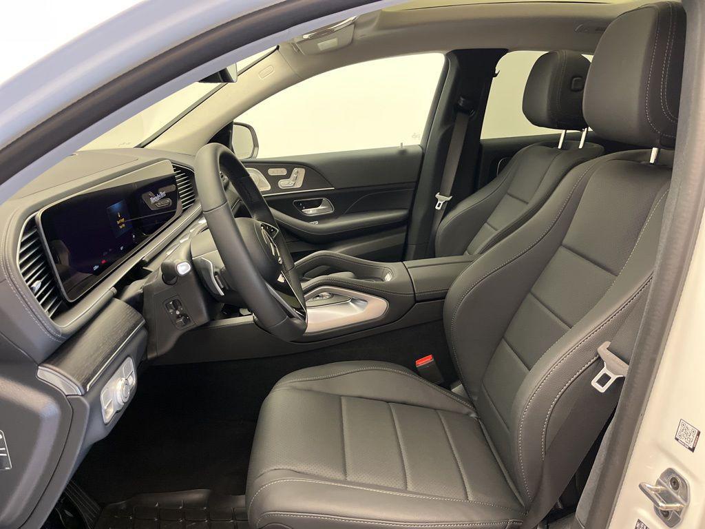 new 2026 Mercedes-Benz GLE 450 car, priced at $84,300