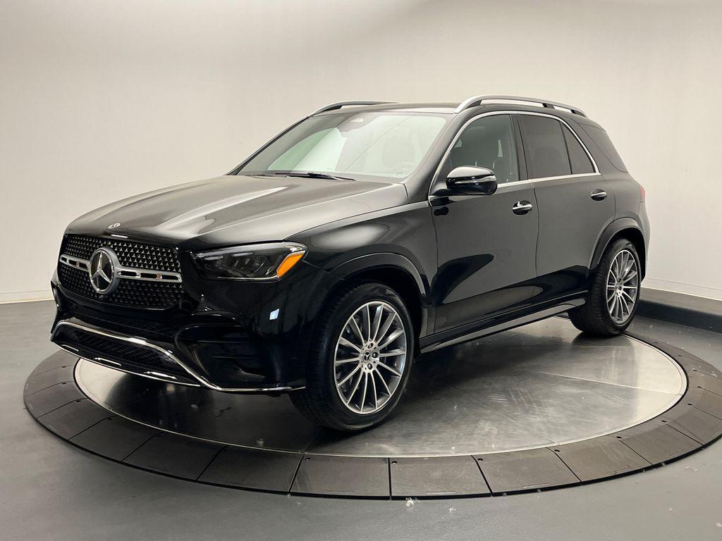 new 2025 Mercedes-Benz GLE 580 car, priced at $93,465