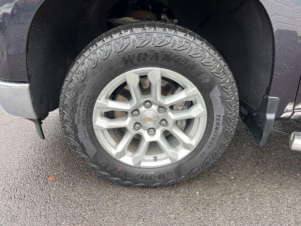 used 2022 Chevrolet Silverado 1500 car, priced at $35,000