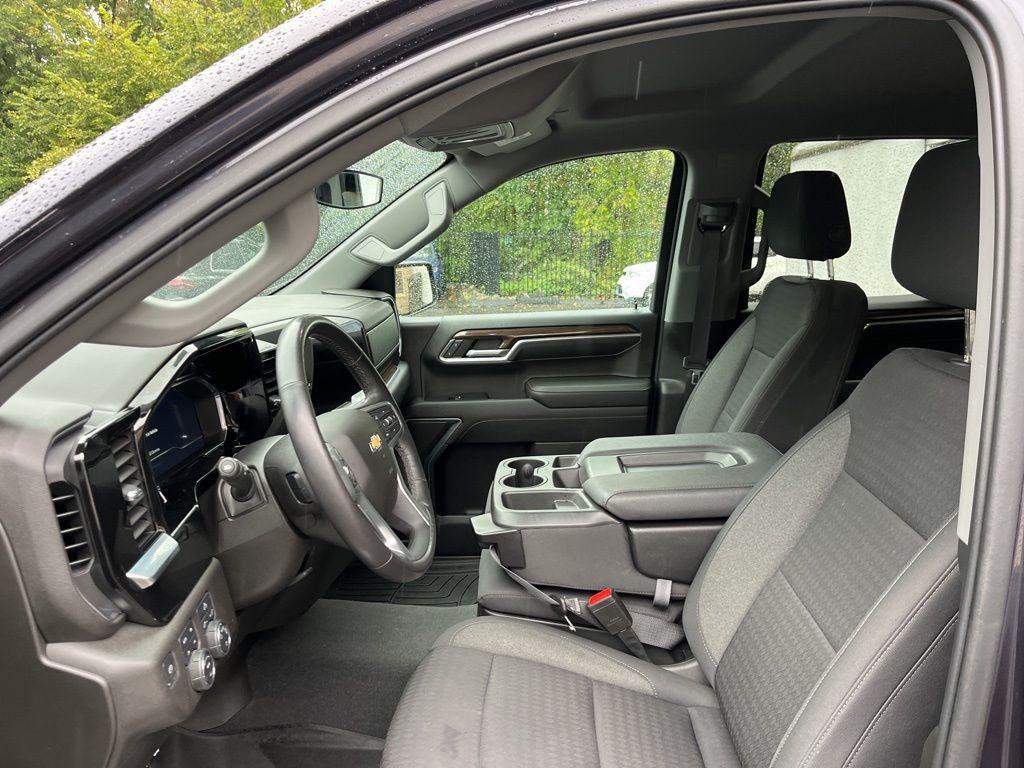 used 2022 Chevrolet Silverado 1500 car, priced at $35,000