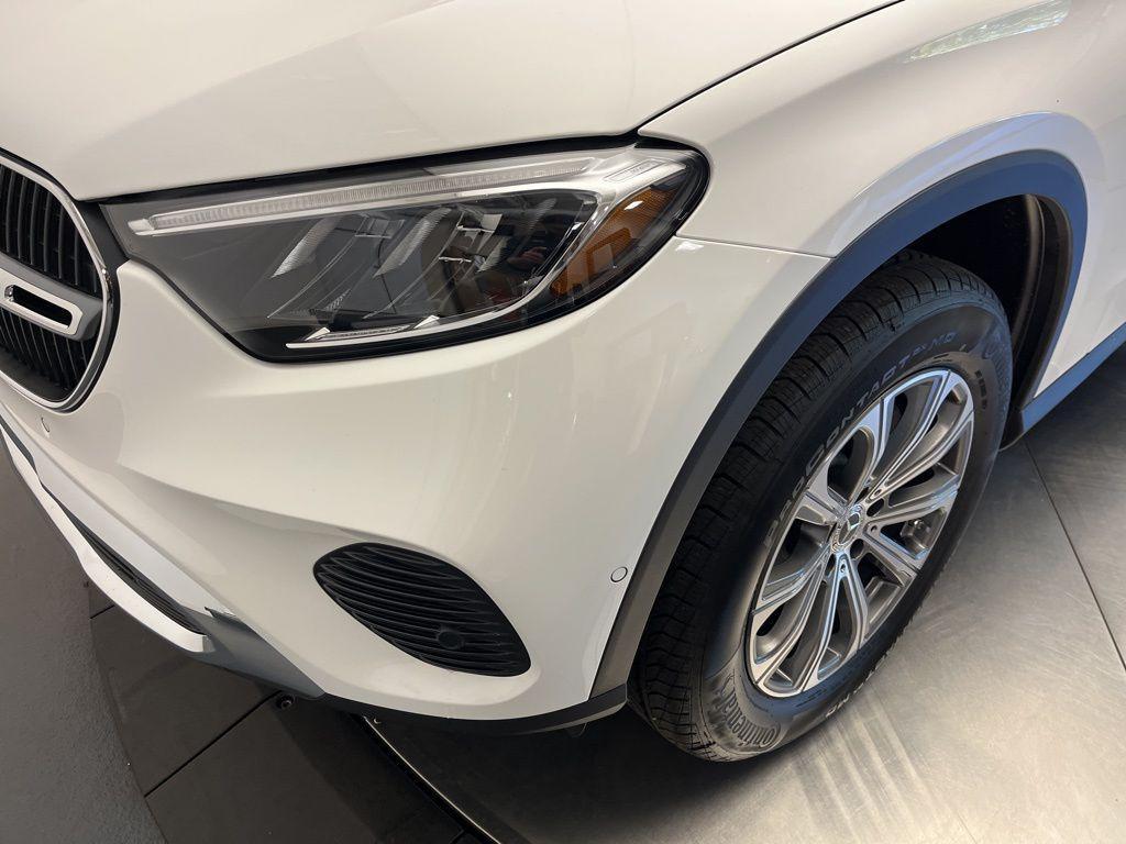 new 2026 Mercedes-Benz GLC 300 car, priced at $54,335