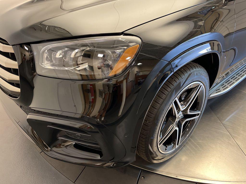 new 2026 Mercedes-Benz GLS 450 car, priced at $97,015