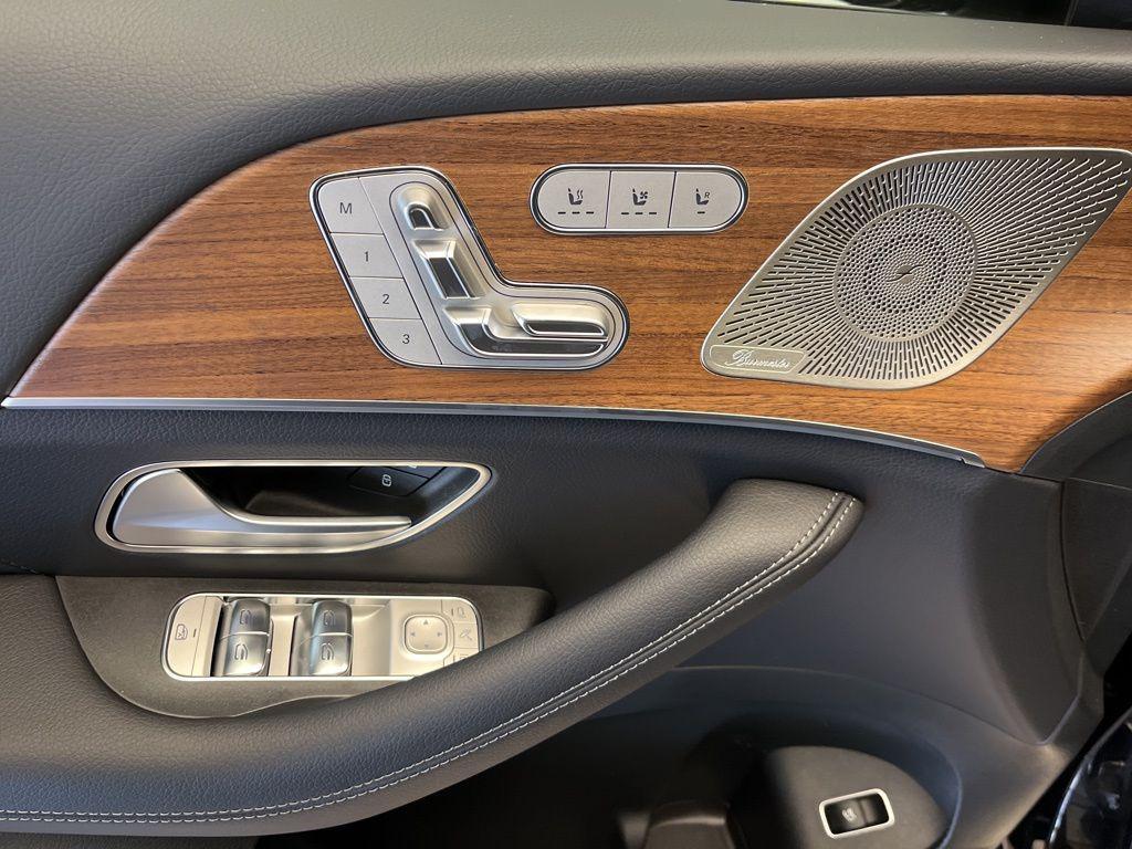 new 2026 Mercedes-Benz GLS 450 car, priced at $92,300