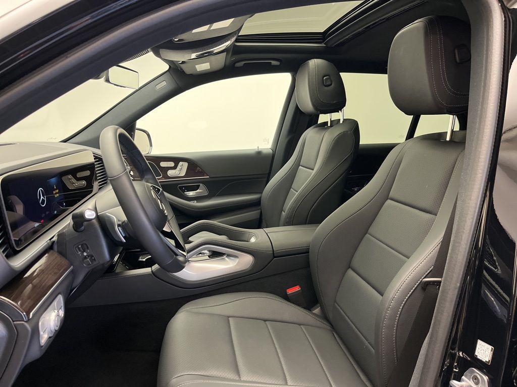 used 2025 Mercedes-Benz GLE 350 car, priced at $61,850