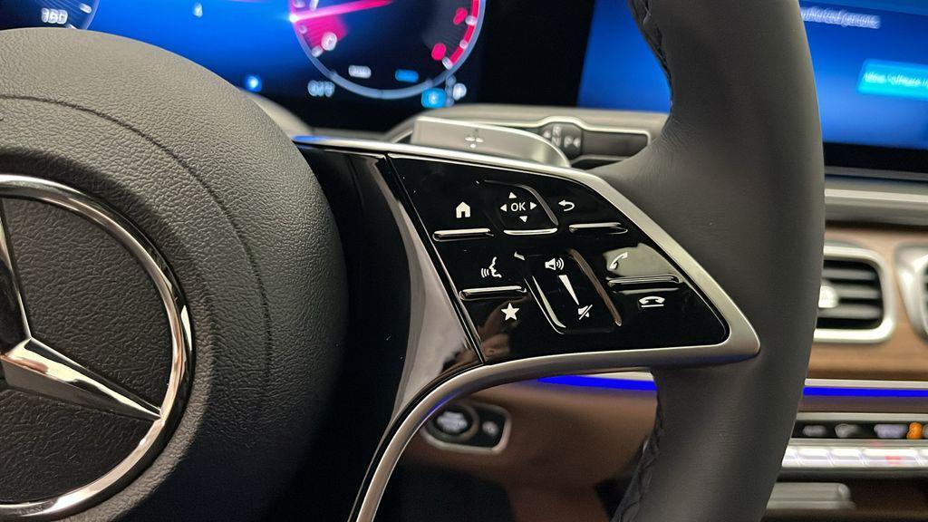 used 2025 Mercedes-Benz GLE 350 car, priced at $63,000