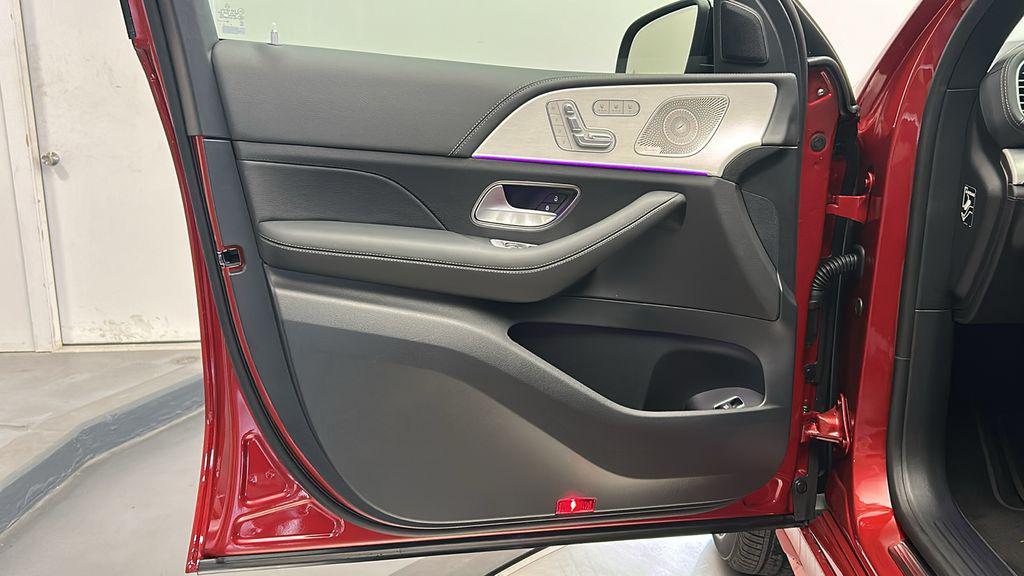new 2025 Mercedes-Benz AMG GLE 53 car, priced at $97,985