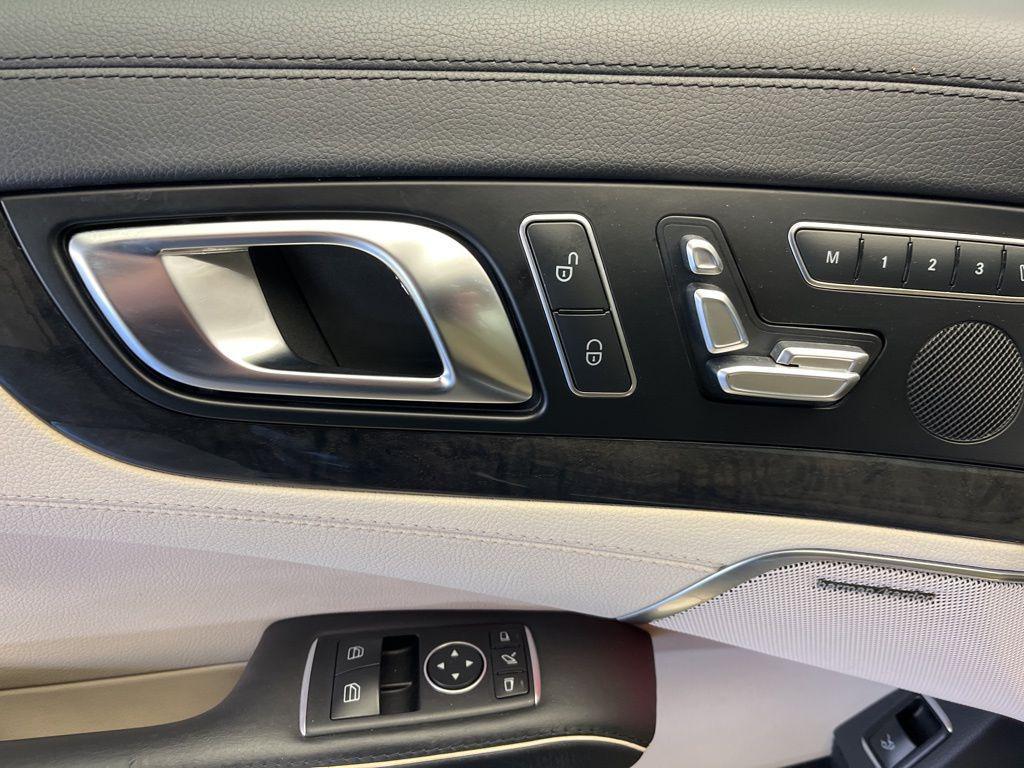 used 2016 Mercedes-Benz SL 550 car, priced at $41,850