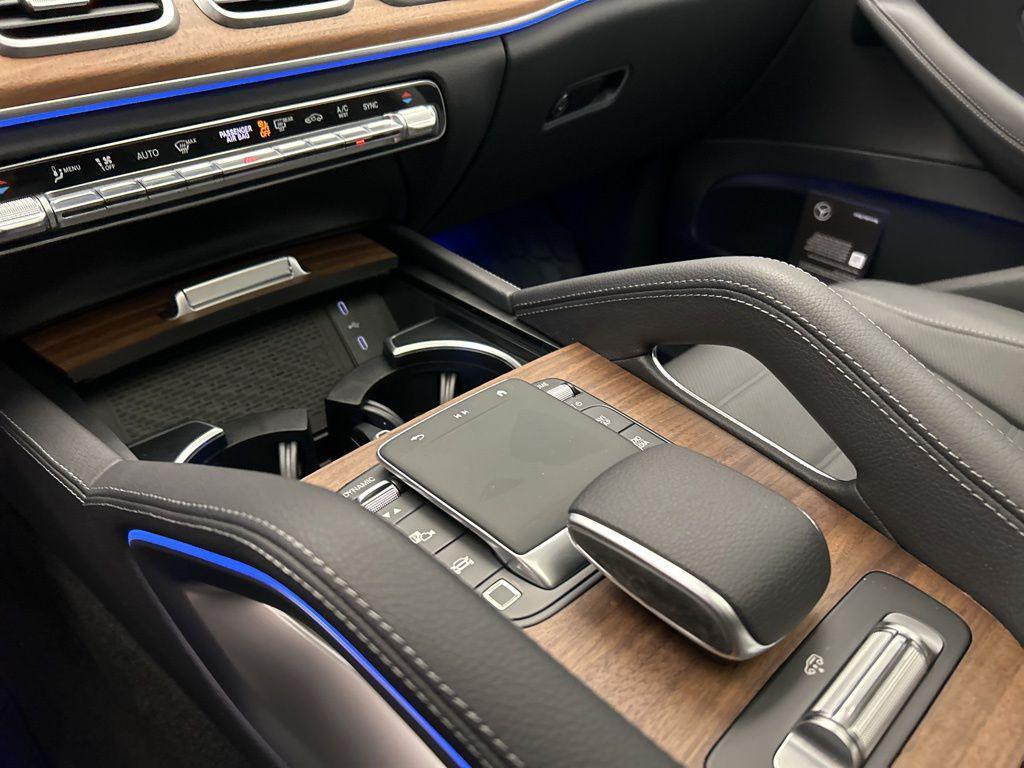 new 2026 Mercedes-Benz GLS 580 car, priced at $119,050
