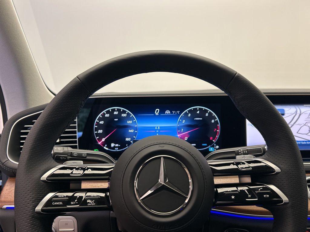 new 2026 Mercedes-Benz GLS 580 car, priced at $119,050