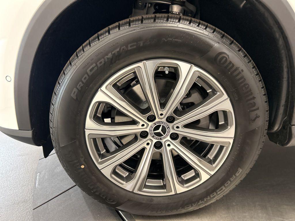 new 2026 Mercedes-Benz GLC 300 car, priced at $54,335