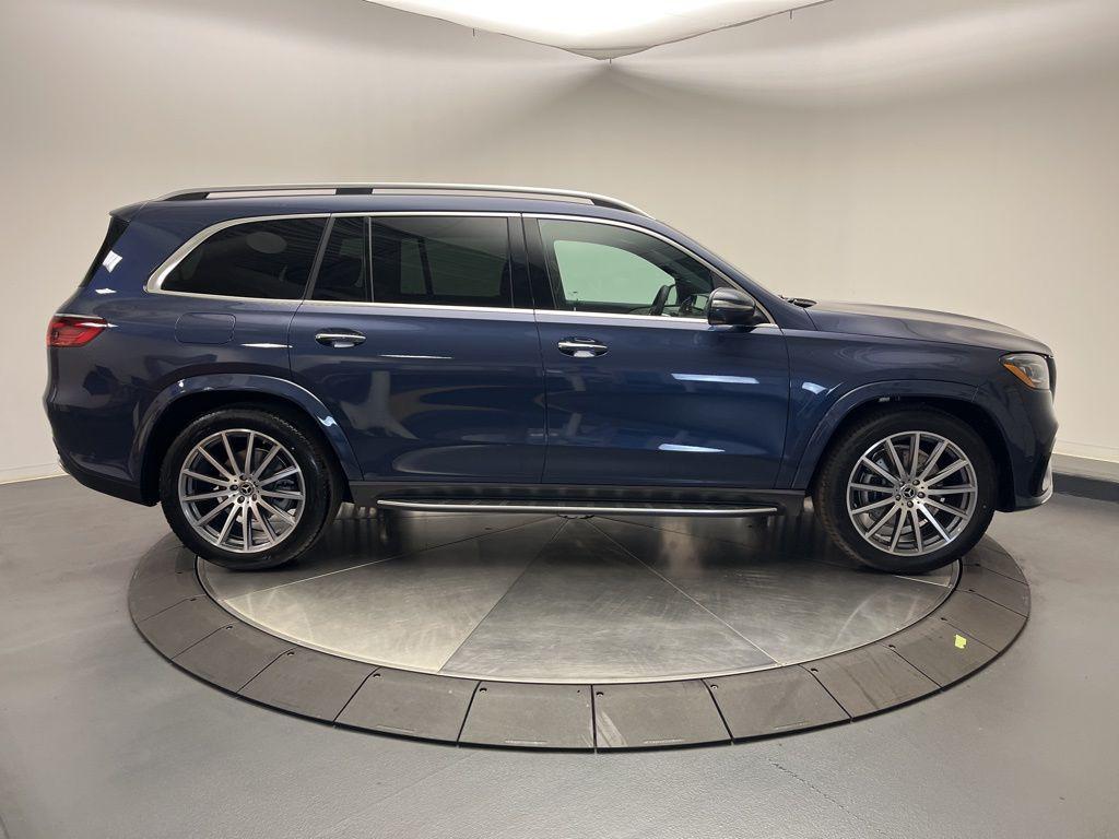 new 2026 Mercedes-Benz GLS 580 car, priced at $119,670