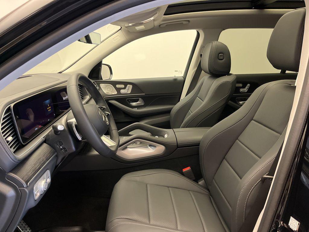new 2026 Mercedes-Benz GLS 450 car, priced at $96,450