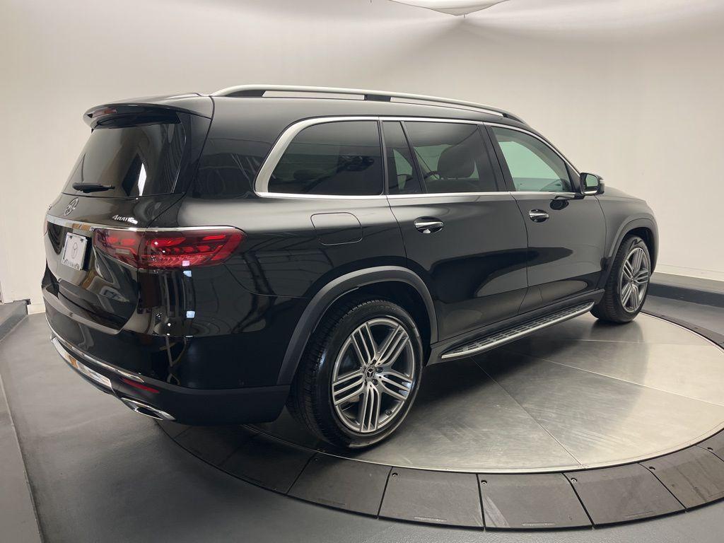 new 2026 Mercedes-Benz GLS 450 car, priced at $92,435