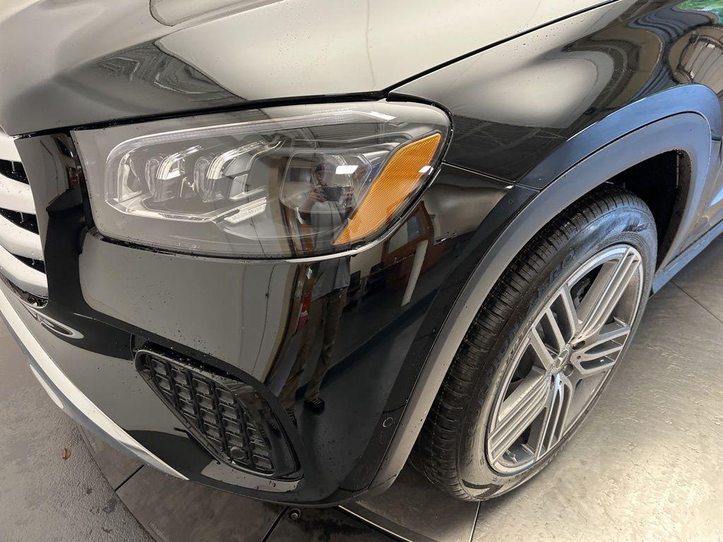 new 2026 Mercedes-Benz GLS 450 car, priced at $91,945