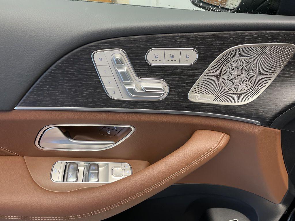 new 2026 Mercedes-Benz GLS 450 car, priced at $91,945