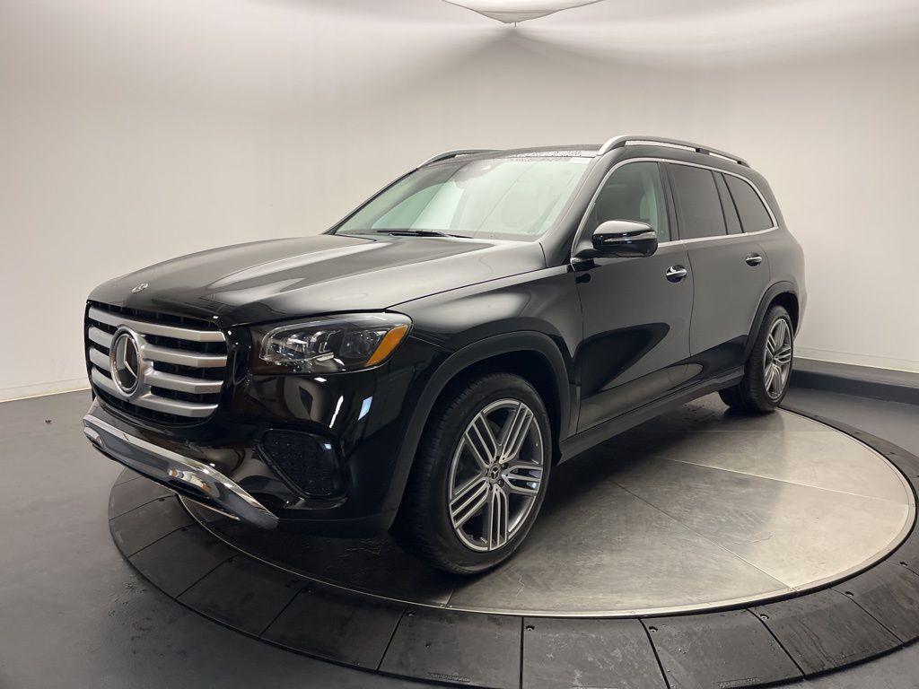 new 2026 Mercedes-Benz GLS 450 car, priced at $91,945