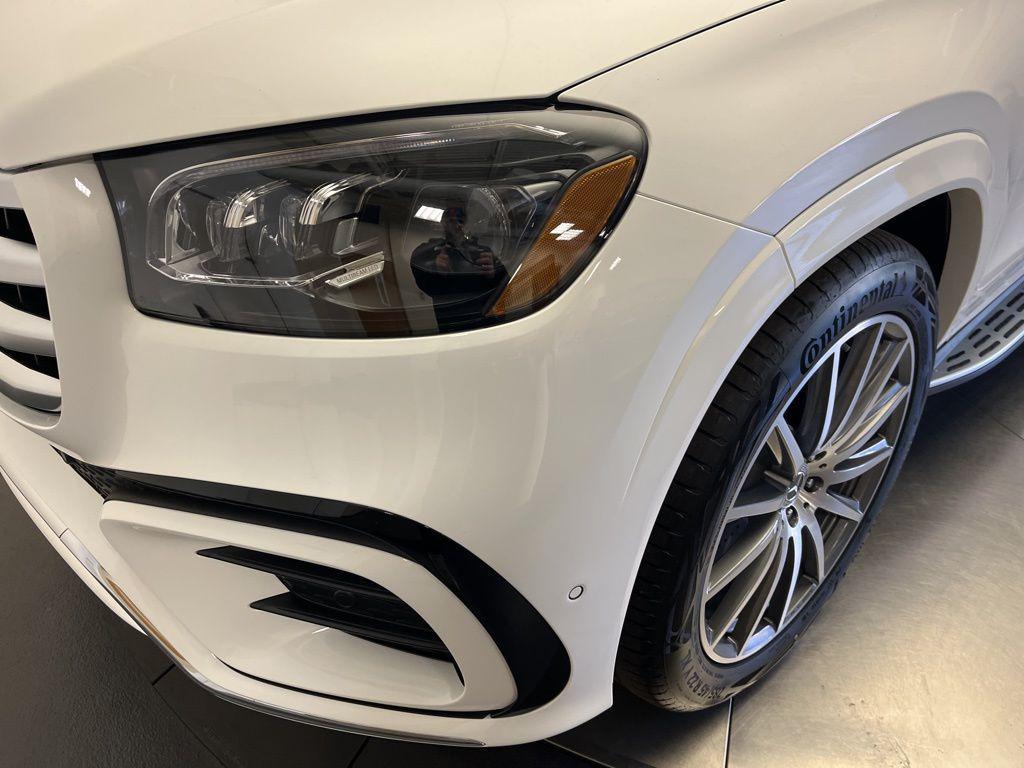 new 2026 Mercedes-Benz GLS 580 car, priced at $119,875