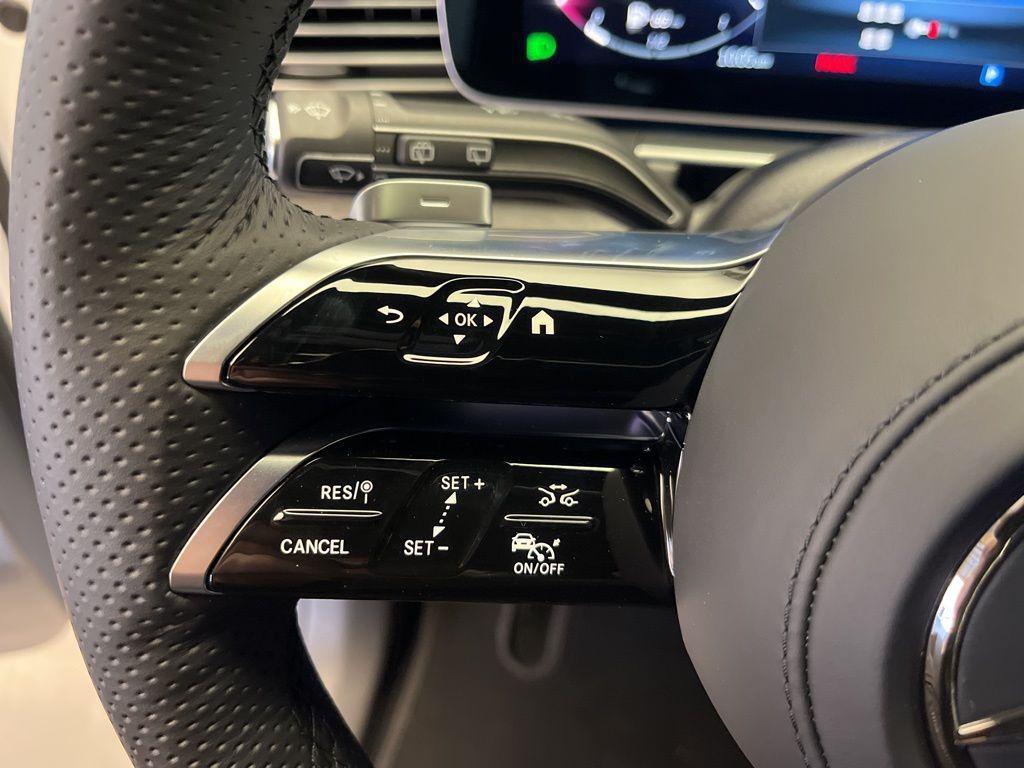 new 2026 Mercedes-Benz GLS 580 car, priced at $119,875