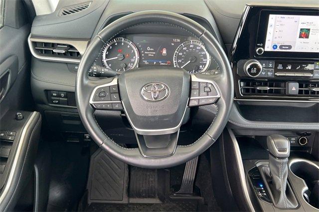 used 2024 Toyota Highlander car, priced at $40,822