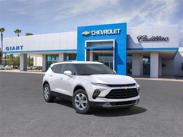 new 2025 Chevrolet Blazer car, priced at $39,015