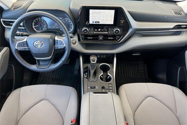 used 2023 Toyota Highlander car, priced at $30,978