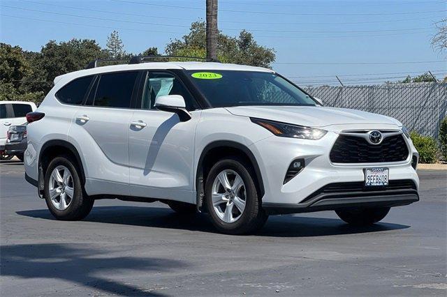 used 2023 Toyota Highlander car, priced at $30,978
