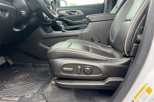 used 2023 Chevrolet Traverse car, priced at $38,657