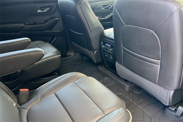 used 2023 Chevrolet Traverse car, priced at $43,998