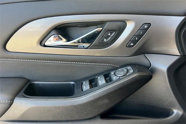 used 2023 Chevrolet Traverse car, priced at $43,998