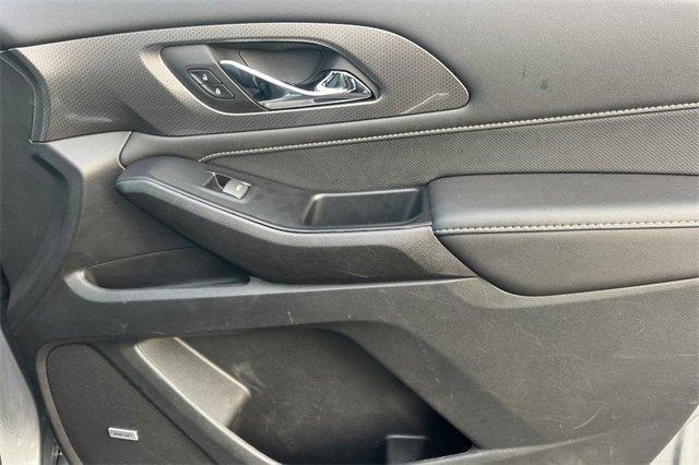used 2023 Chevrolet Traverse car, priced at $38,550