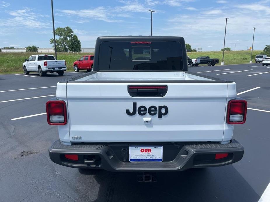 new 2024 Jeep Gladiator car, priced at $48,777
