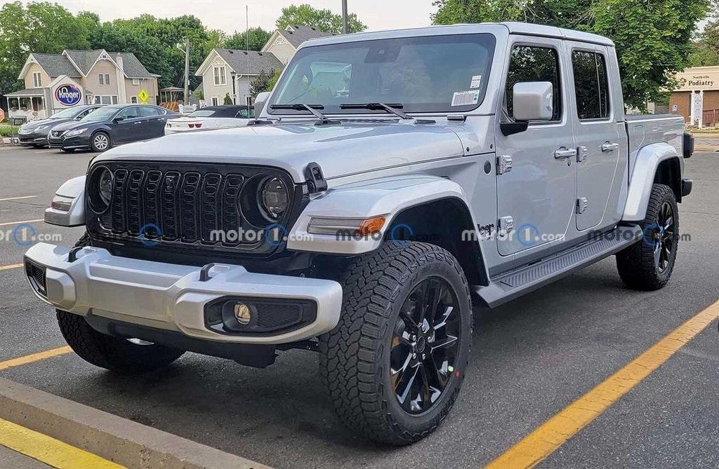 new 2024 Jeep Gladiator car, priced at $49,675