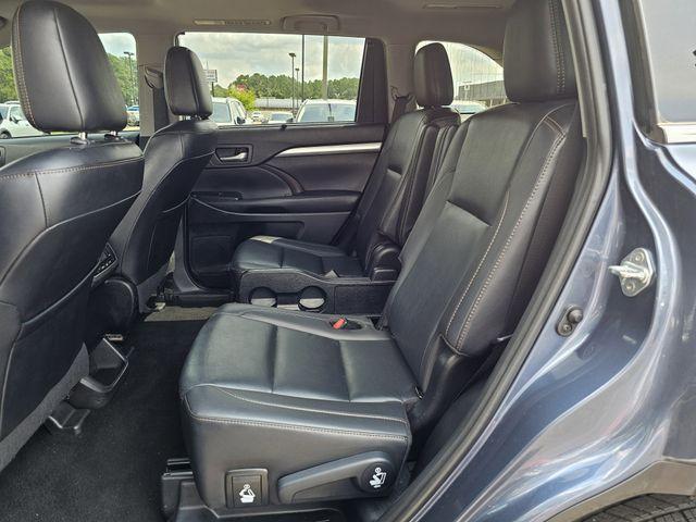 used 2019 Toyota Highlander car, priced at $21,900