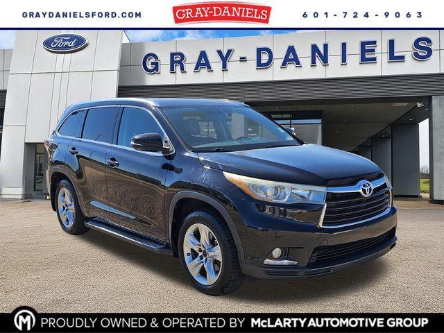 used 2015 Toyota Highlander car, priced at $11,500