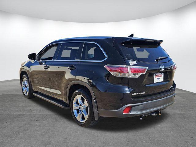 used 2015 Toyota Highlander car, priced at $11,500