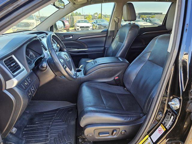 used 2015 Toyota Highlander car, priced at $11,500