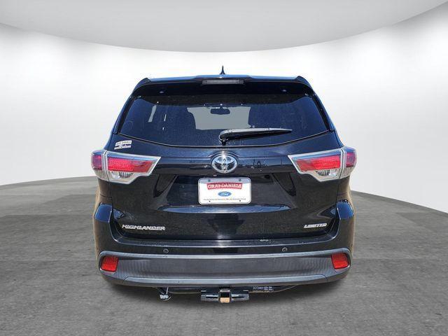 used 2015 Toyota Highlander car, priced at $11,500
